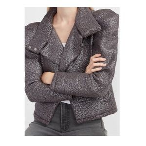 Metallic jacket